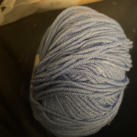 🧶 yarn - Picture 2 of 3